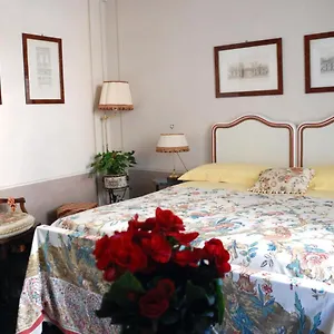  Bed & Breakfast Flowers Italy