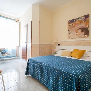 ** Hotel Ascot Italy